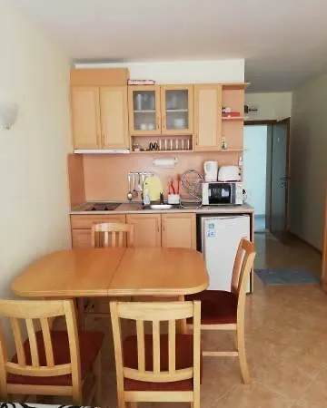 66 Daire Sunny Beach
